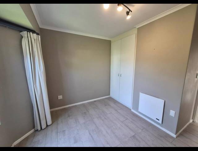 3 BEDROOM HOUSE TO LET IN WEST BEACH